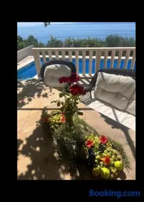 Apartments Villa Suzana Including Private Pool - Image 2