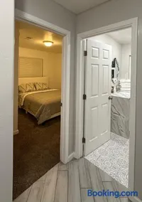 LRG 1600sqft 4room 2 bath in a quiet neighborhood - Image 1