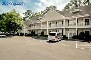 Coastal Catch Ground-Floor near Beach, Pool & Golf - Image 2