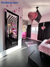 Maison 60 m2 Loveroom romantique avec jacuzzi privé à 10 min de Nancy et jardin privé - Image 1
