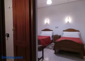 Hostal Gaudí - Image 2