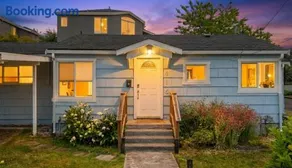 Salish Sea Cottage - Image 2