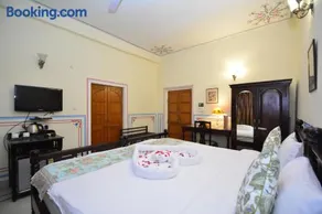 Jaipur Vintage House-A Luxury Heritage Hotel In Jaipur Bani Park - Image 2