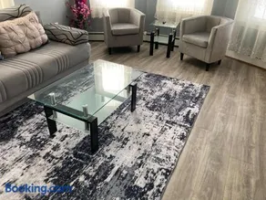 Beautiful apartment walking distance to stadium! - Image 3