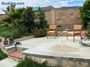 Modern 3 King Beds, Beautiful Large Backyard, WFH, Long Stays, Waterfall, WI-FI, FWY, 25 mins to Beach - Image 5
