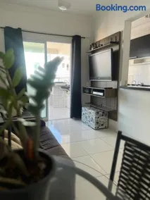 100m da praia, churrasqueira e suite e 2 banhiros para 5 pessoas com vista mar - Image 2
