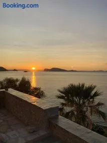 Lady of Hydra Villa, sea front view, private beach - Image 3