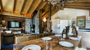 CHALET MOUTON a 4-Bedroom Alpine Chic Escape in Saas-Fee - Image 1