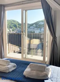 Looe with a View - Entire apartment with FREE allocated parking - Image 2