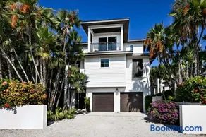 Bridgeview - Amazing Bay Views! Roof Top Deck, Pool & Spa by Anna Maria Life - Image 5