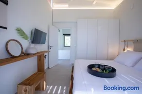 Hyades Villa A Serene Luxury Retreat - Image 2