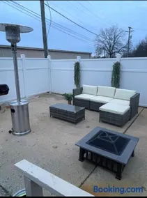Spacious 1king bd/2queen bd/* 1 mile from I-85 - Image 5