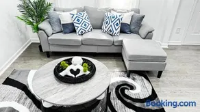 Cozy Escape, private rooms in Charlotte with shared common spaces - Image 1