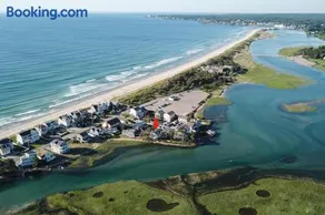 Family Beach Retreat - Image 4