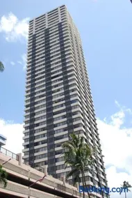 Waikiki beach modern studio No resort fee Best location - Image 2