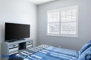 Spacious 4BR Home With BBQ, Near Sequoia & Fresno - Image 3