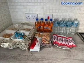 Peaceful Cozy Apartment, NO PARTY, Free Breakfast, No Pets - Image 5
