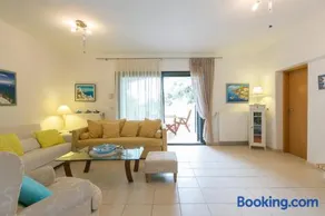Blue Crab, Beachfront House in Kalandra #FeelsLikeHome - Image 2