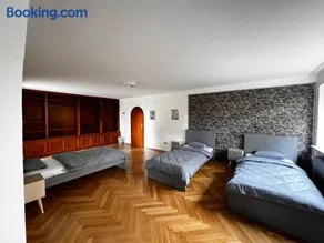 Vardi Haus - Image 2