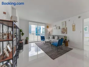 Beautiful Apartment in the Heart of Brickell - Image 2