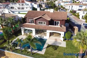 Lets in the Sun - Villa La Cala - Image 2