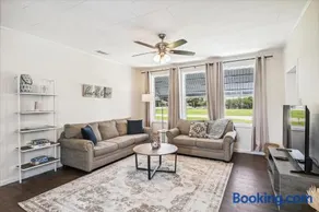 Blue Cove Retreat - 3 Bedroom wPrivate Pool. Sleeps 6. Quiet Community Close to Fishing Marinas. - Image 1
