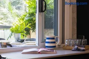 Bluegum Beach Stay - Image 1