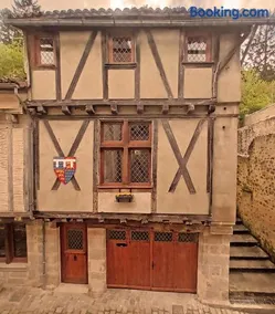 Gite medieval St Jacques - Image 1
