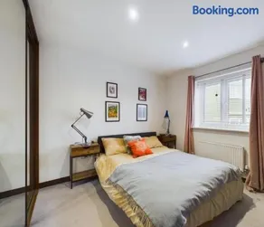 Modern flat near Silverstone, Bicester and Stow - Image 1