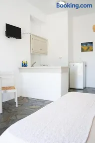Sirokos Studio at Winds House in Ampelas - Image 1