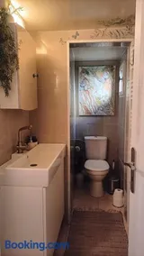 Petite chambre 2 personnes dans maison d'artiste centre ville - Image 4