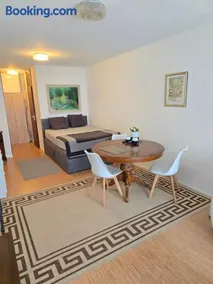 Studio Apartment - Image 2