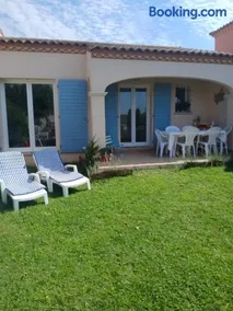 Le Petit Maison - Image 1
