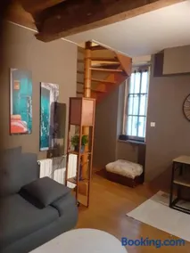 Le Cosy de Cryslor climatisé dans le vieux Chalon médiéval - Image 4