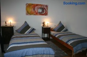 Moderne Ferienwohnung mit Balkon im schönen Saarland - Image 1