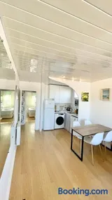 T2 Vue MER-Hypercentre-Plage-Parc Mauresque-Tout à pied-Calme - Image 3