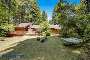 Family Getaway - Hot Tub Fire Pit & Dog Friendly - Image 3