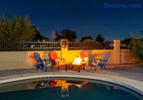 StayShores Chic Retreat – Pool HotTubSweet Sleep - Image 3