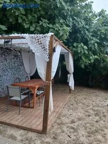 Air-conditioned villa with pool - Image 2