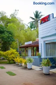 Sevenday Hotel - Image 4