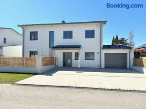 Villa 60, luxuriöse Villa mit Pool, Sauna und großem Garten - Image 2
