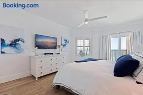 Clearwater Coastal Dream Retreat - Image 4