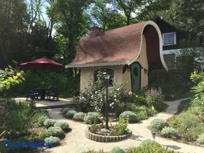 Garden Shed R - Image 1