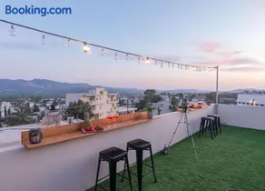 Green Apartment in the Hill - Image 4