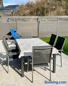 Vacanze relax in Ticino, intera casa con giardino e 2 posti auto - Image 3