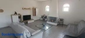 CAMARES HOUSE - Image 2
