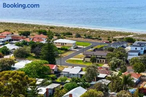 Blue Horizon Beach House - Image 5