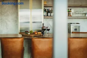 Dolfyn Villas The Ocean Residence - Image 3