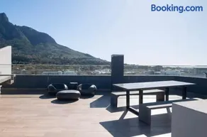 Apart hotel in newlands - Image 2