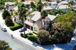 Evonvale Dream! Big Heated pool, jacuzzi seats 16! - Image 1